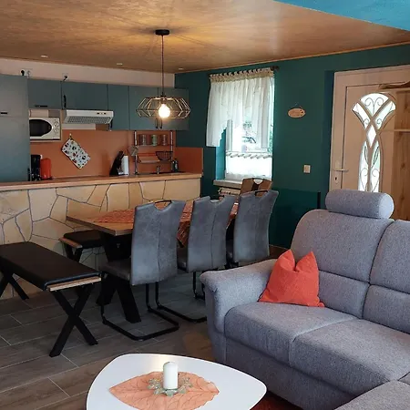 1 By Interhome شقة